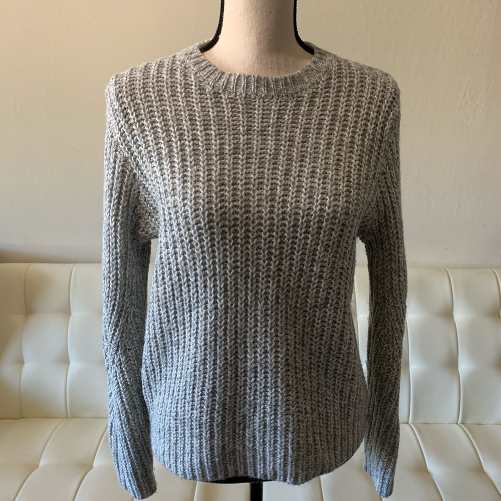 Theory sweater